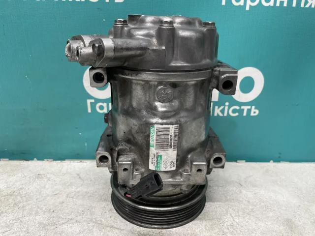 Компресор кондиціонера 8FK351006091 HELLA