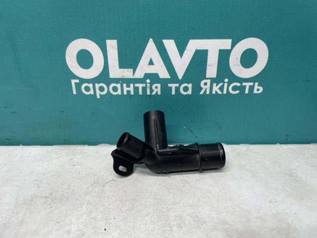 Водяний патрубок 9684589080 PEUGEOT