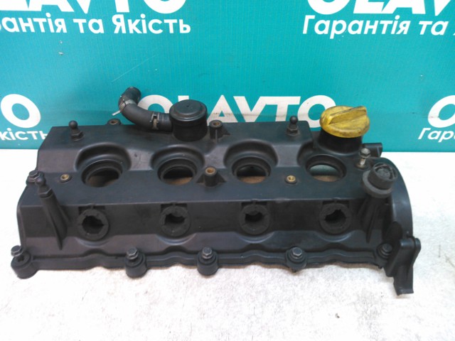 Кришка двигуна 98001142 GM