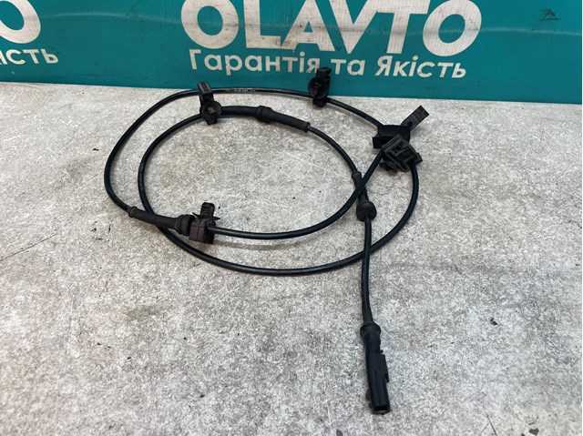 Датчик ABS задній правий A4159053000 MERCEDES
