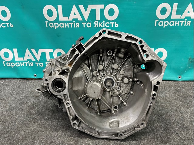 Ручна коробка передач TL4A013 RENAULT