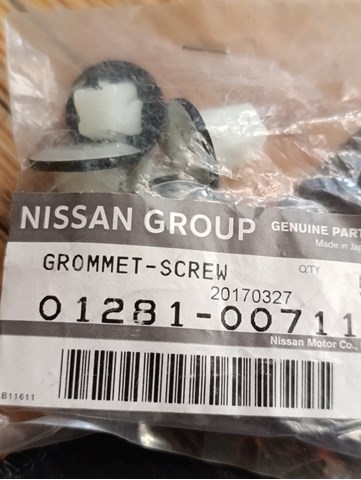 Пістон (кліп) кріплення обшивки дверей 0128100711 NISSAN