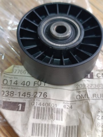 Ролик приводного ременя, паразитний 038145276 VAG