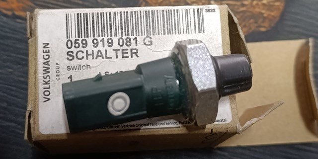 Датчик показника тиску масла 059919081G VAG