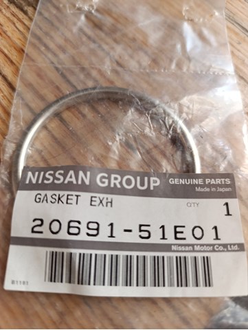 Прокладка прийомної труби глушника 2069151E01 NISSAN