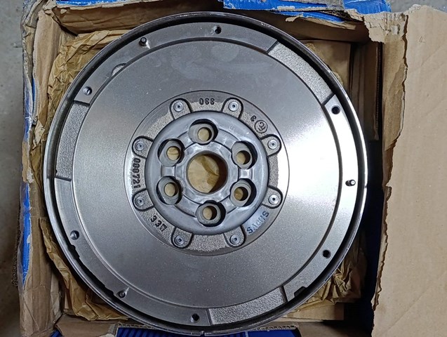 Маховик двигуна 2294000996 SACHS