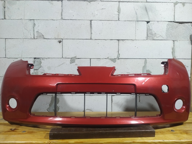 Бампер передній 62022BD040 NISSAN