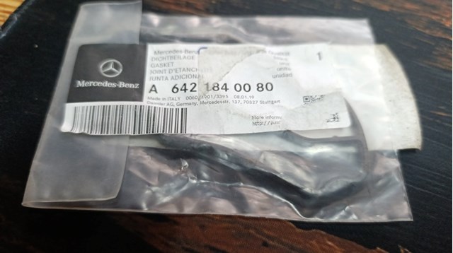 Прокладка кронштейна маслянного фільтра 6421840080 MERCEDES