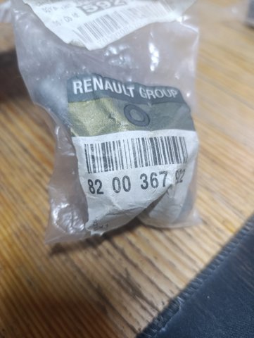 Болт коленвала 8200367922 RENAULT