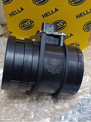 Витратомір повітря 8ET009149591 HELLA