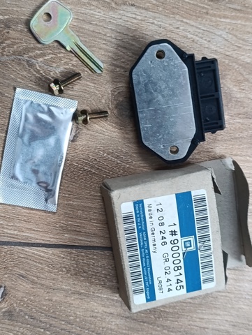 Модуль запалювання, комутатор 90008145 GM