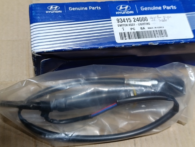 Перемикач підрульовий, лівий 9341524000 HYUNDAI