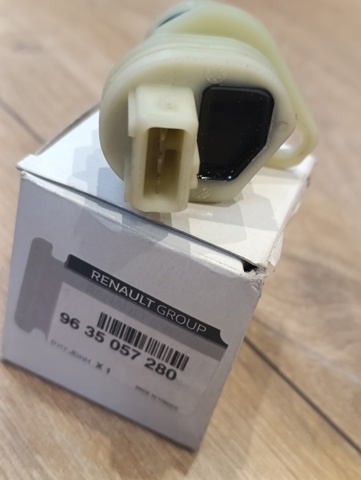 Датчик швидкості спідометра 9635057280 RENAULT