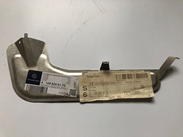 Антена автомобильна A1688200175 MERCEDES