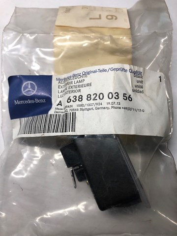 Ліхтар освітлення номерного знака A6388200356 MERCEDES