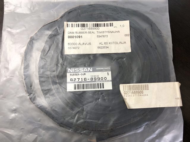 Ущільнювач вітрового скла G271689900 NISSAN