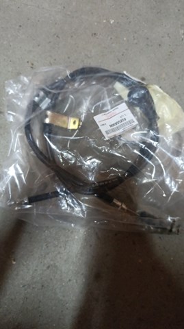 Трос ручного гальма задній, лівий MR955259 MITSUBISHI