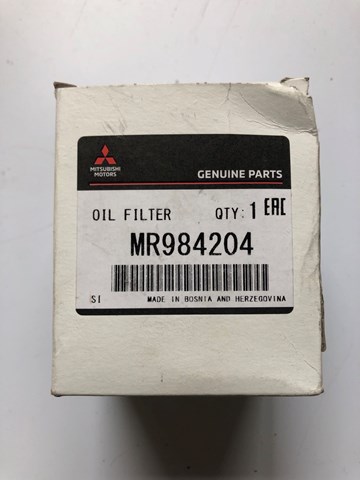 Оригінал фільтр оливи MR984204