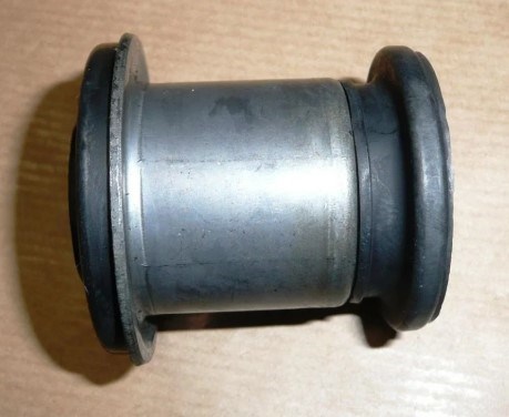 Сайлентблок заднього важеля 9639880480 PEUGEOT