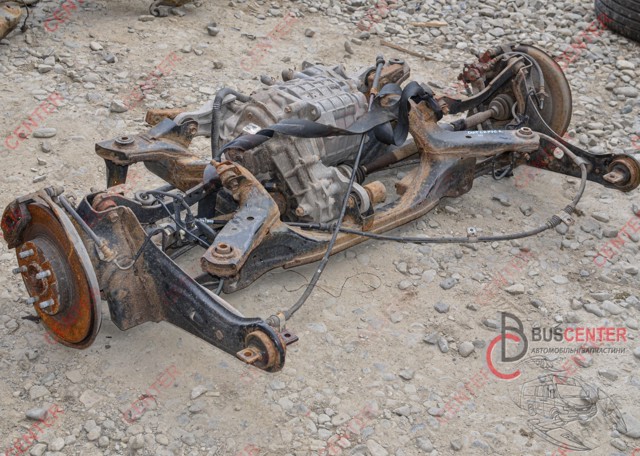 Балка задньої підвіски поперечна 4100A092 MITSUBISHI