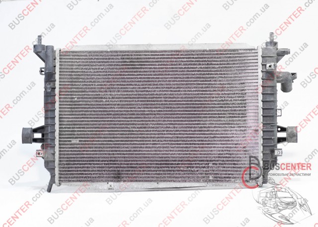 Радіатор системи охолодження двигуна 63115A NISSENS