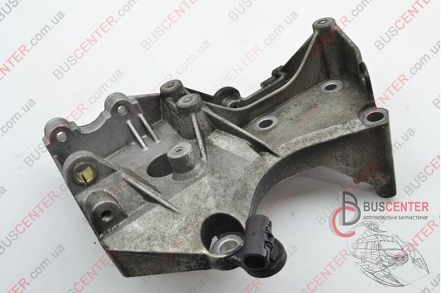 Кріплення генератора 7700273712 RENAULT