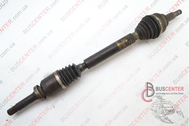 Привід правий 8200416682 RENAULT