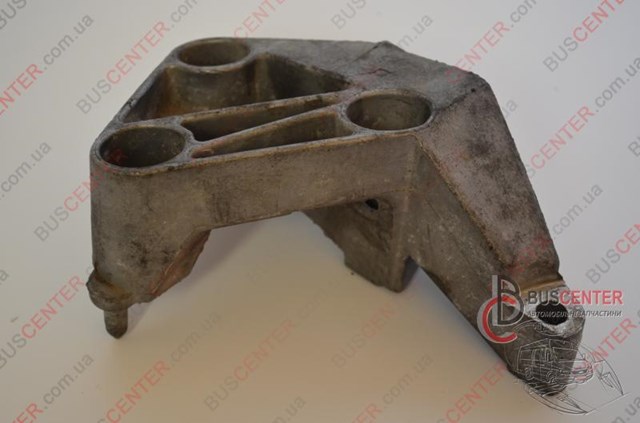 Права опора двигуна 8200437464 RENAULT