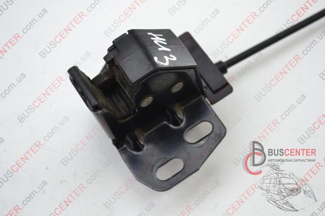 Замок задніх лівих распашних дверей, нижній 8200661149 RENAULT