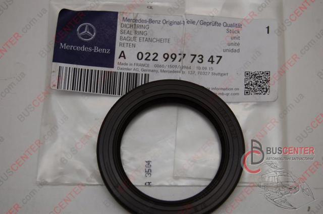Сальник півосі переднього моста, лівої A0229977347 MERCEDES