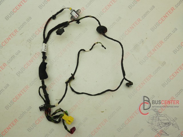 Джгут проводів передньої двері A2045409535 MERCEDES