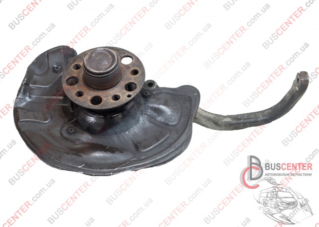 Цапфа поворотна права A2113306520 MERCEDES