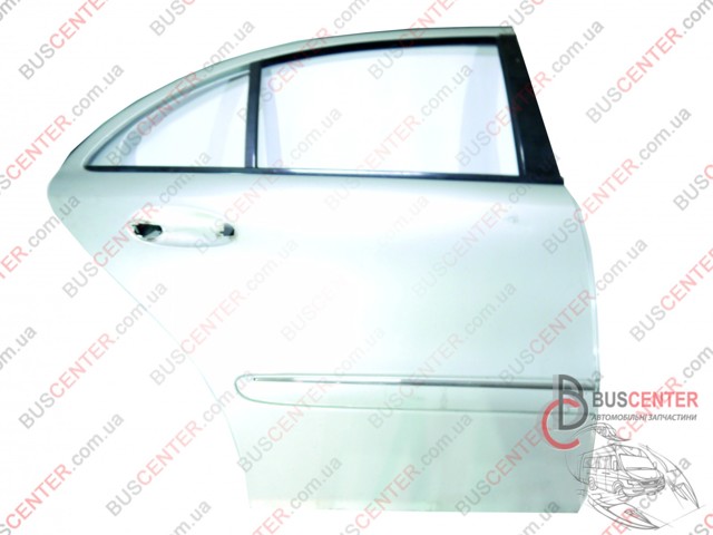 Двері задні в зборі A2117300205 MERCEDES