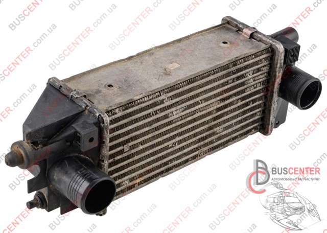 Охолоджувач наддувочного повітря PCM100200 LAND ROVER