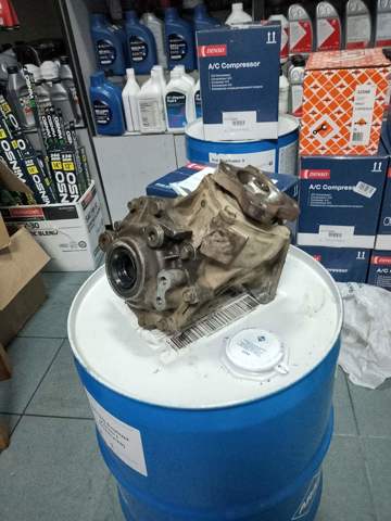 Роздавальна коробка 331004BA0B NISSAN