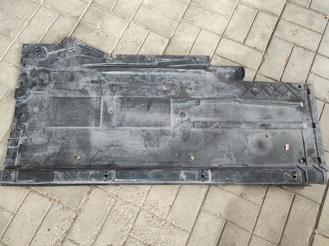 Захист днища, правий 8K9825208 VAG