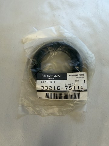 Сальник роздавальної коробки, передній, вихідний 332167S11C NISSAN