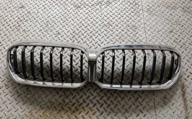 Захисна решітка радіатора 5113185178 BMW