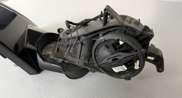 Праве бокове дзеркало 51168738308 BMW