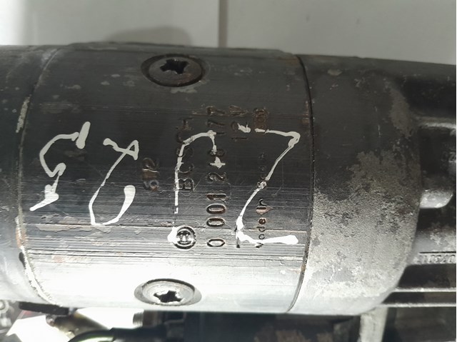 Стартер автомобільний 0001218177 BOSCH