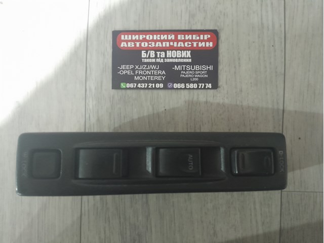 Кнопковий блок керування склопідіймачами передній лівий 3799056B00 SUZUKI