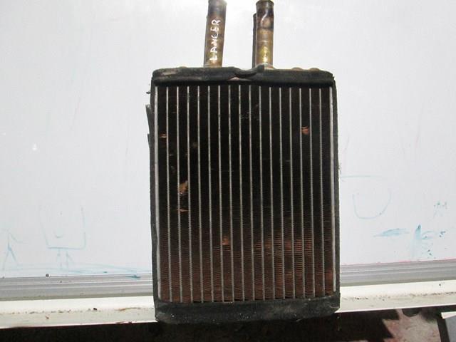 Радиатор печки (отопителя) MB568157