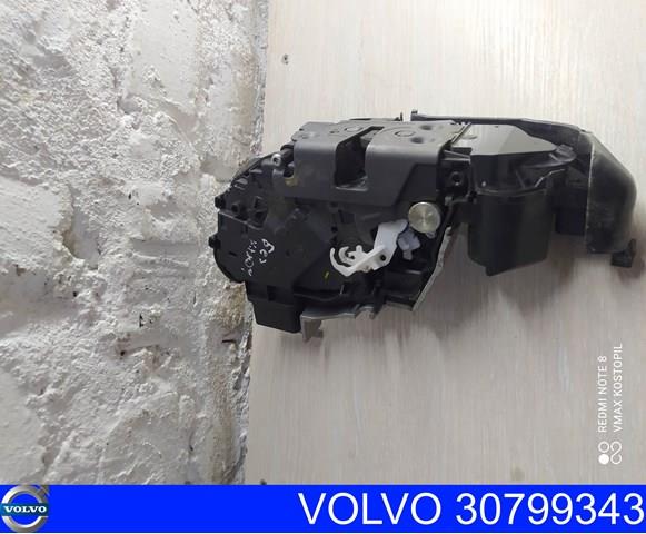 Замок дверей водія 30799343 VOLVO