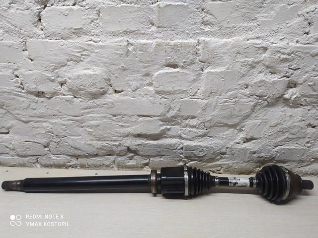 Привід правий 31272550 VOLVO