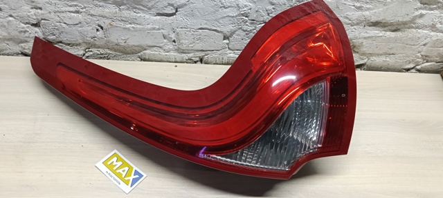 Задній правий стоп 31323035 VOLVO