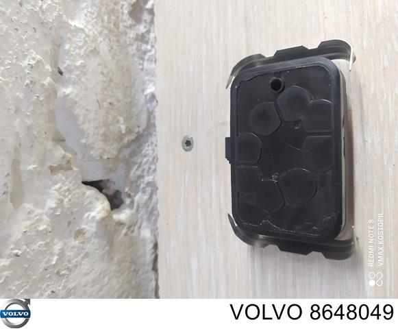 Вітрове скло 8648049 VOLVO