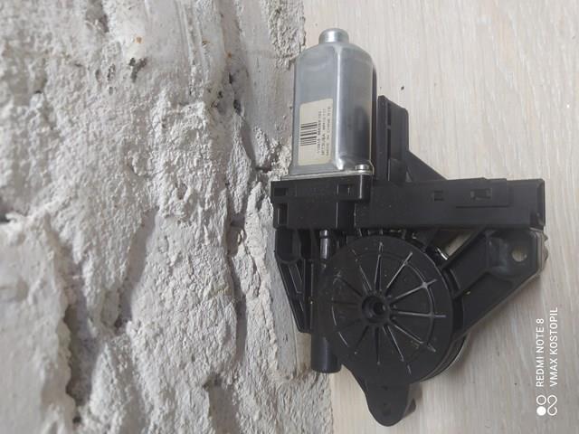 Мотор склопідйомника дверей передніх, правих 966269103 VOLVO