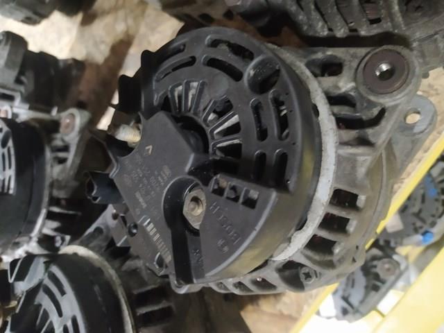 Авто генератор 0124525076 BOSCH