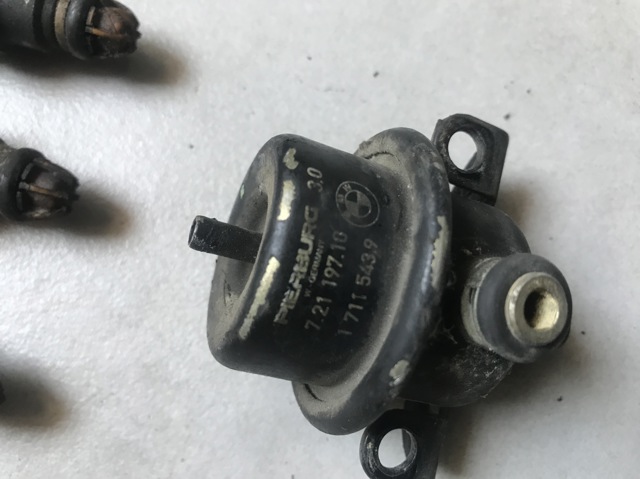 Регулятор тиску палива 0280160258 BOSCH