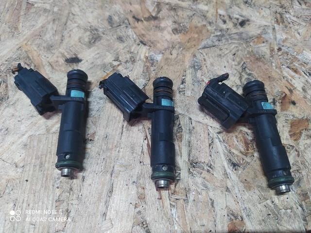 Форсунка інжектора 03D906031F VAG